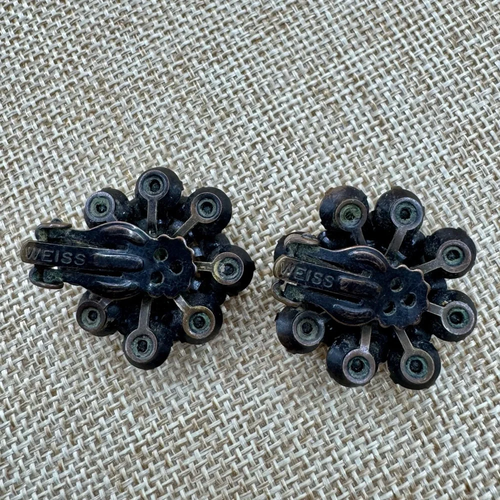 Albert Weiss Black Cluster Earrings - Picture 3 of 6